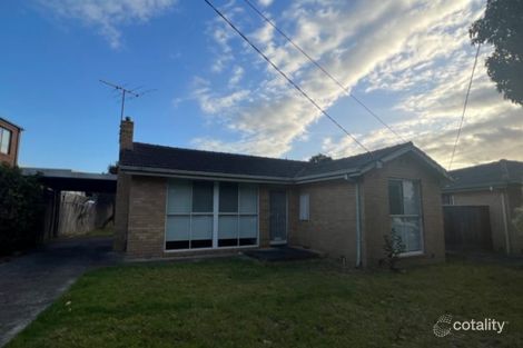 Property photo of 28 Risdon Drive Notting Hill VIC 3168