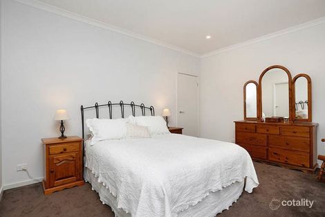Property photo of 28 Snowsill Circuit Point Cook VIC 3030