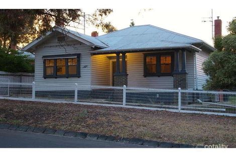 Property photo of 17 Brougham Street Bendigo VIC 3550
