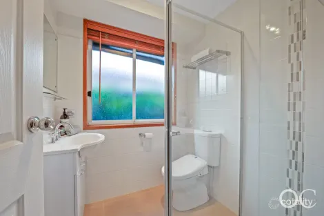 Property photo of 9 Spriggs Road Onkaparinga Hills SA 5163