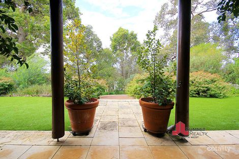 Property photo of 11 Hildas Close College Grove WA 6230