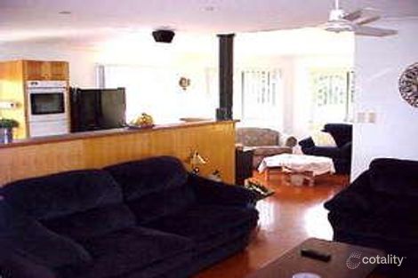 Property photo of 11 Paroo Court Dundowran Beach QLD 4655