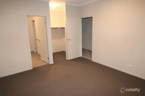 Property photo of 16 Pelham Drive Clyde VIC 3978