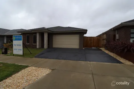 16 Pelham Dr, Clyde, VIC 3978