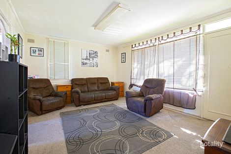 Property photo of 11 Twentieth Avenue Hoxton Park NSW 2171