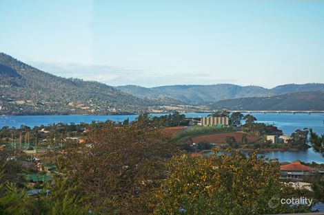 Property photo of 11 Kinarra Crescent Chigwell TAS 7011