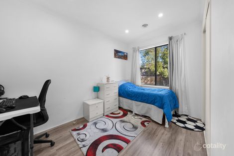 Property photo of 153 Hothlyn Drive Craigieburn VIC 3064