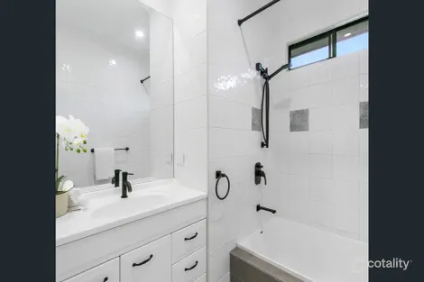 Property photo of 15B Oleander Street Daisy Hill QLD 4127