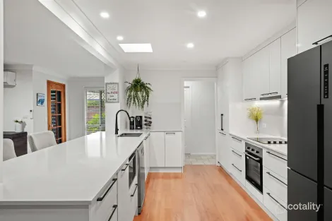 Property photo of 22 Neeworra Avenue Narara NSW 2250