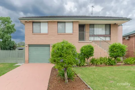 8 Hunter St, Mcgraths Hill, NSW 2756