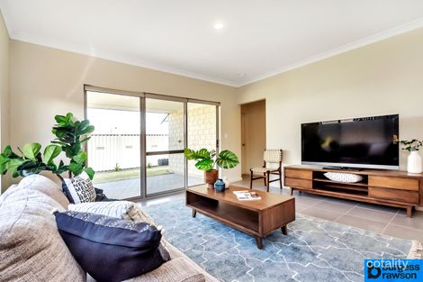 Property photo of 16 Lapis Road Treeby WA 6164