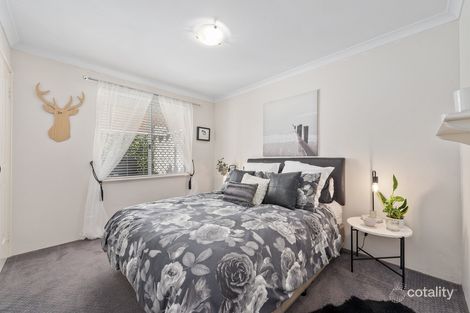 Property photo of 43 Warringah Close Kallaroo WA 6025