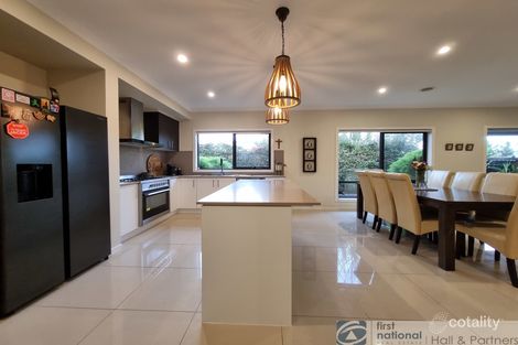 Property photo of 1 Tallon Way Cranbourne West VIC 3977