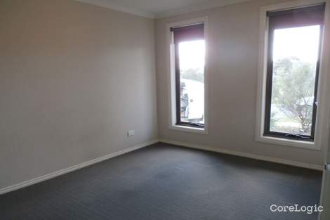 Property photo of 30 Axebridge Circuit Epping VIC 3076