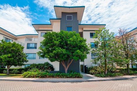 Property photo of 218/3 Pendraat Parade Hope Island QLD 4212