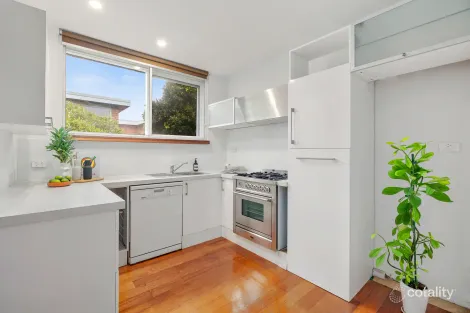 Property photo of 4/641 Toorak Road Toorak VIC 3142