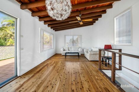 Property photo of 42 Jetty Avenue Charmhaven NSW 2263