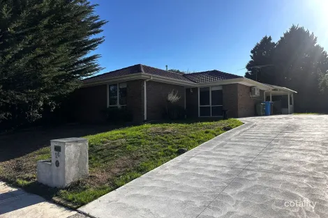 Property photo of 26 Sarah Place Hampton Park VIC 3976