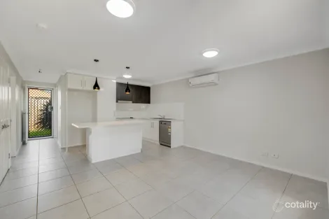 Property photo of 2/38 Stephen Street South Toowoomba QLD 4350