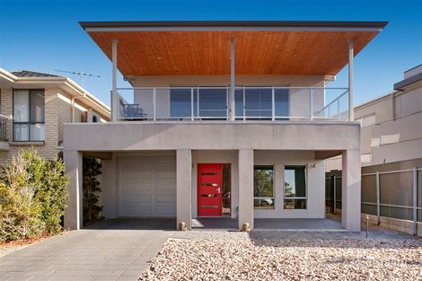 4 Wakelin Tce, O'Sullivan Beach, SA 5166