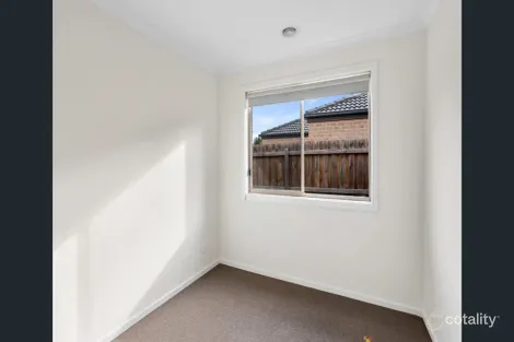 Property photo of 39 Mapleton Boulevard Melton South VIC 3338