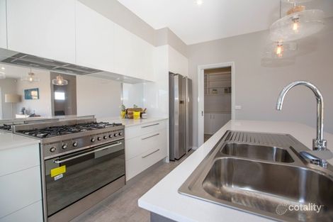 Property photo of 23 Lineham Drive Cranbourne East VIC 3977