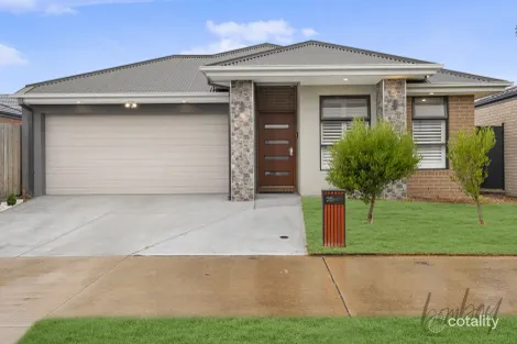 Property photo of 28 Leafspring Road Donnybrook VIC 3064