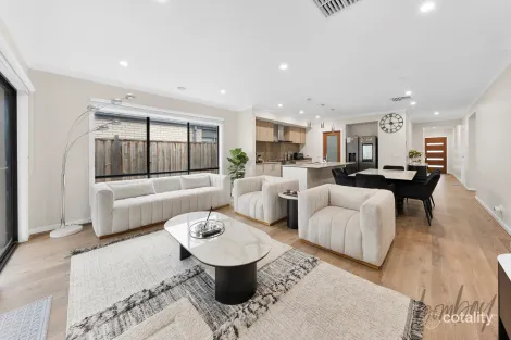 Property photo of 28 Leafspring Road Donnybrook VIC 3064