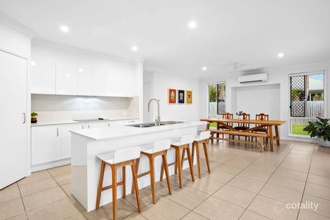 Property photo of 6 Oakbridge Way Peregian Springs QLD 4573