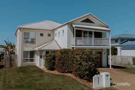 7 ROBERT JOHN CCT, CORAL COVE, QLD 4670