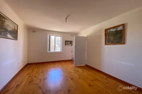 Property photo of 24 Shard Crescent Whyalla Stuart SA 5608