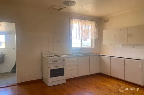 Property photo of 24 Shard Crescent Whyalla Stuart SA 5608