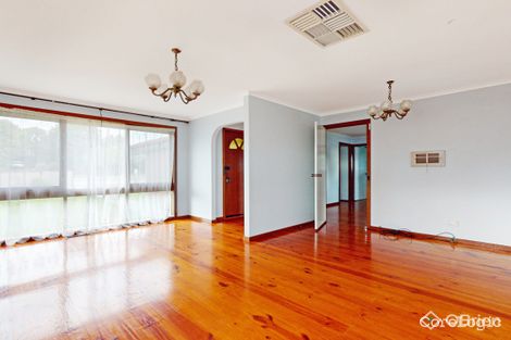 Property photo of 9 Mossgiel Park Drive Endeavour Hills VIC 3802