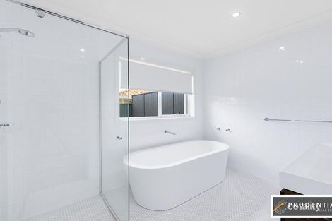 Property photo of 7 Allison Circuit Oran Park NSW 2570