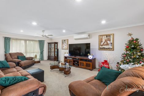 Property photo of 38 Silvabank Drive Varsity Lakes QLD 4227