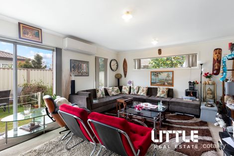 Property photo of 4 Celebration Circuit Pakenham VIC 3810