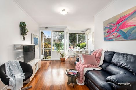 Property photo of 2/31 Alma Road Camberwell VIC 3124