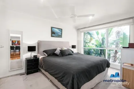 Property photo of 5/24 Holyrood Street Hampton VIC 3188