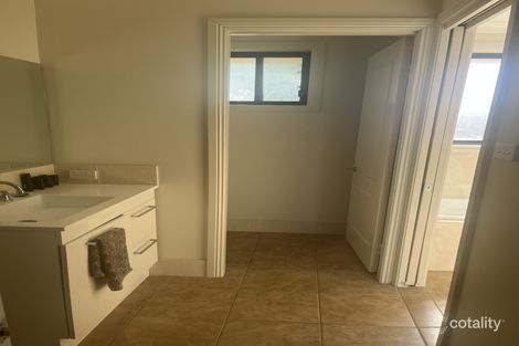 Property photo of 3 Warburton Drive Westdale NSW 2340