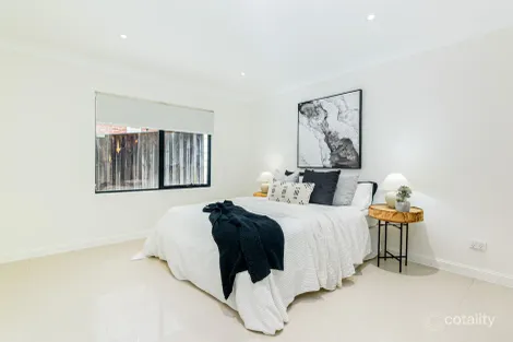 Property photo of 21 Applecross Avenue Castle Hill NSW 2154