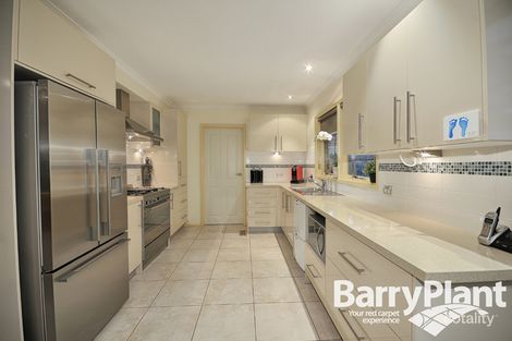 Property photo of 25 Clunies Ross Crescent Mulgrave VIC 3170