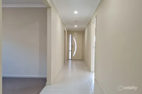 Property photo of 65 Chlorinda Road Tarneit VIC 3029