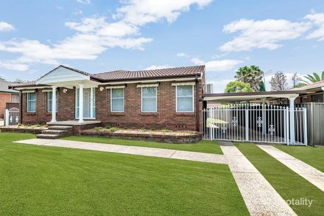 Property photo of 12 Walpole Close Wetherill Park NSW 2164