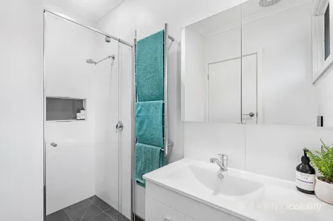 Property photo of 15 Myoora Drive Mooroolbark VIC 3138