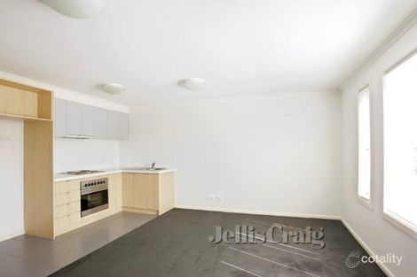 2/1 Pottery Ct, Brunswick, VIC 3056