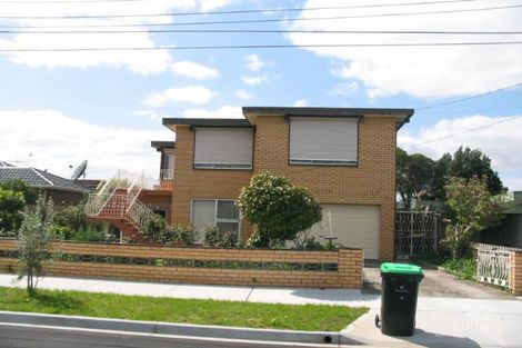 5 Sovereign Way, Avondale Heights, VIC 3034