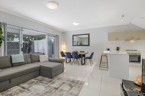 Property photo of 1/32 Edgar Street Northgate QLD 4013