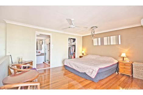 Property photo of 16/7-9 Robert Street Labrador QLD 4215