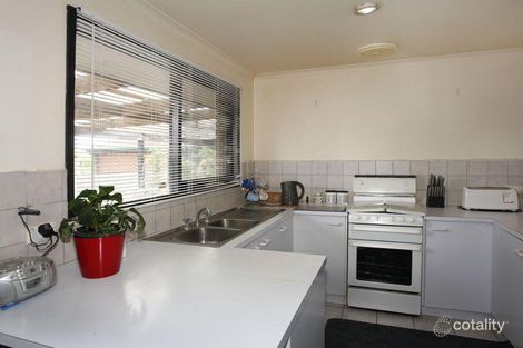 Property photo of 39 Meeking Drive Pakenham VIC 3810