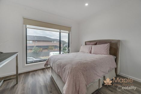 Property photo of 14 Stonewood Street Roxburgh Park VIC 3064